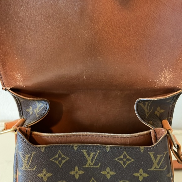 Louis Vuitton Monogram Crossbody - Picture 7 of 16